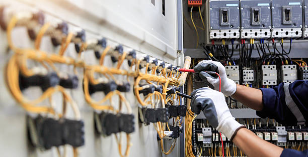 Professional Electrician technician working in West Hamburg, PA